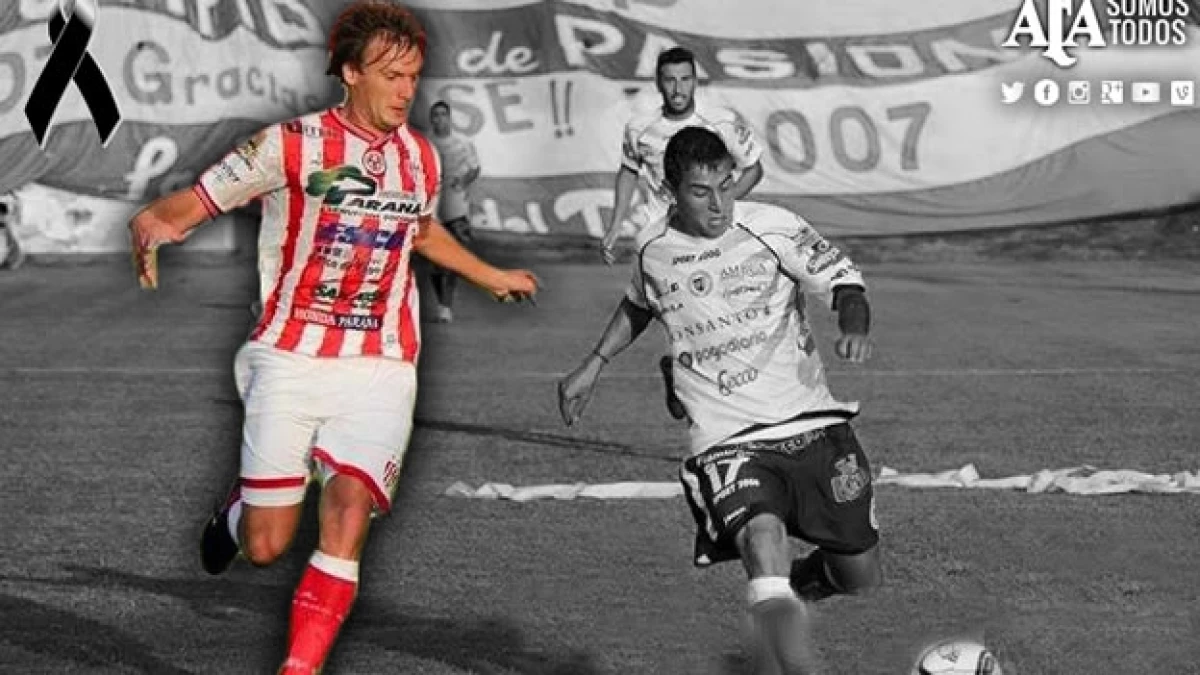 El defensor Cristian Gómez (izquierda), futbolista del club Atlético Paraná, llegó sin vida a un hospital de Argentina