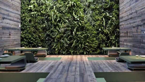 El interiorismo del Tea Room, el salón más solicitado por los clientes del Tori Tori, fue realizado en colaboración con los maestros del diseño industrial mexicano, Esrawe Studio.