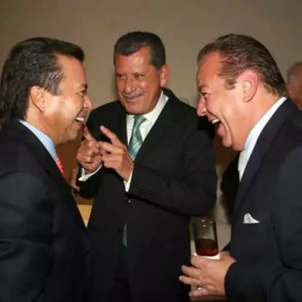 Premio Anáhuac a Laura Barrera Fortoul (Directora General DIF Edo. de México)