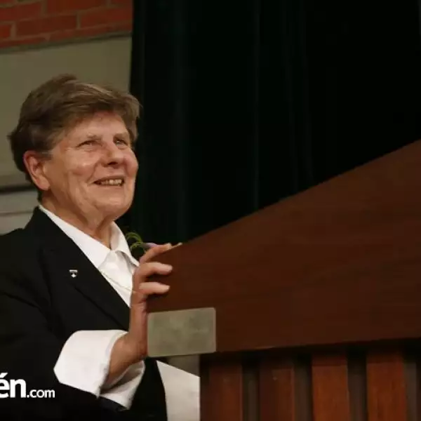 Cumple Ellen Junipero