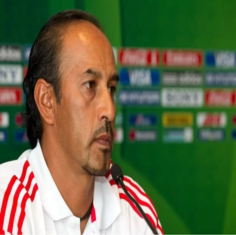 Según se informó en el programa "Hoy", Alejandro Fernández despertó sospechas de romance con una joven de aproximadamente 19 años durante su show en la Feria de León.