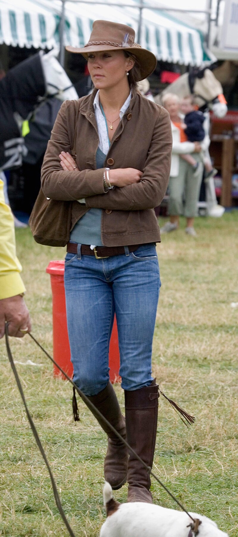 Así lucía Kate las botas en 2005, cuando era conocida sólo como la novia del príncipe William.