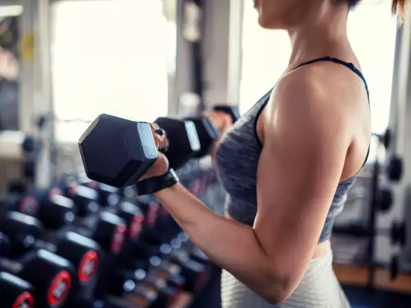 Cuánto PESO DEBO Levantar en el GYM? - Guía Fitness para Principiantes #01  