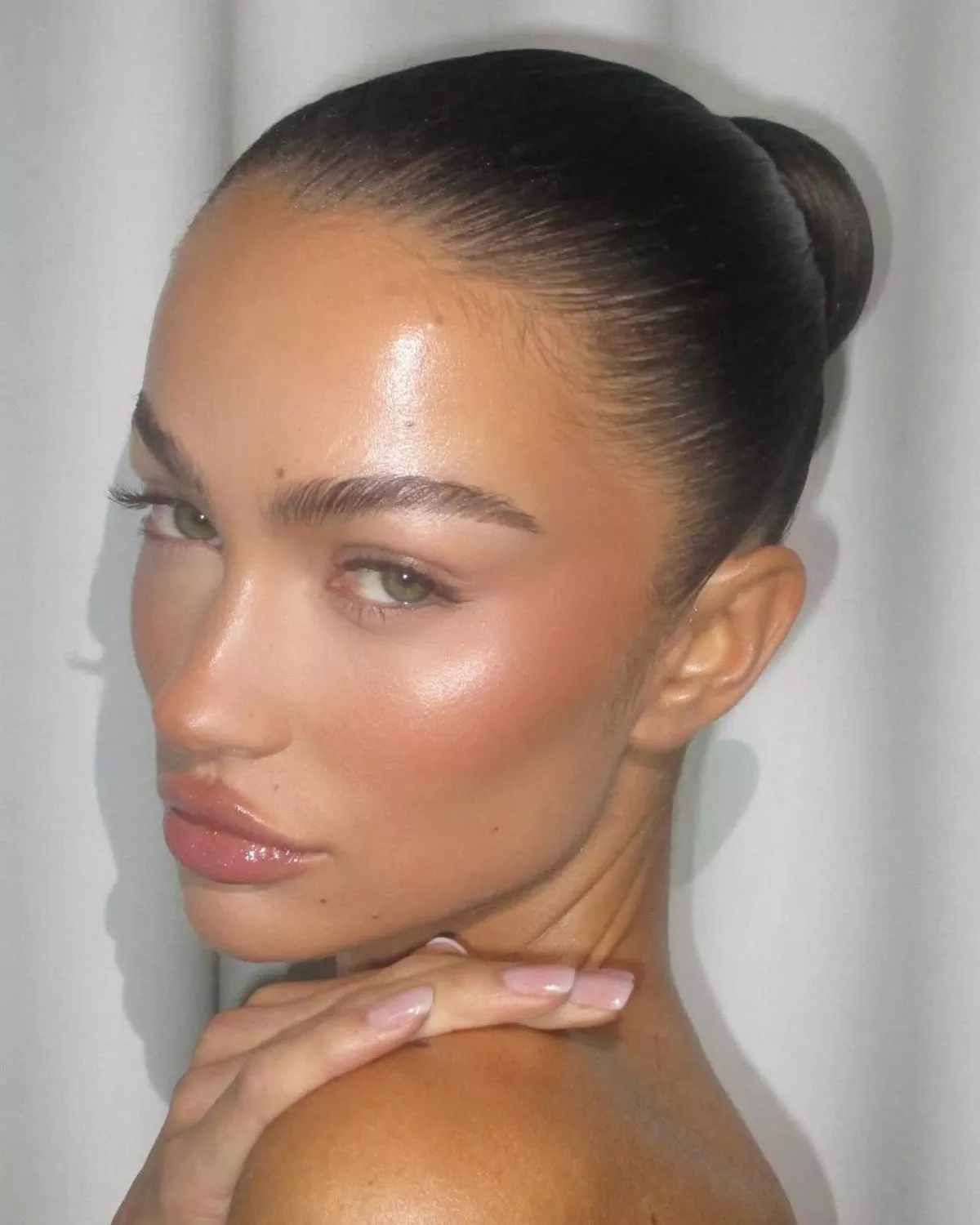 satin makeup trend.jpg