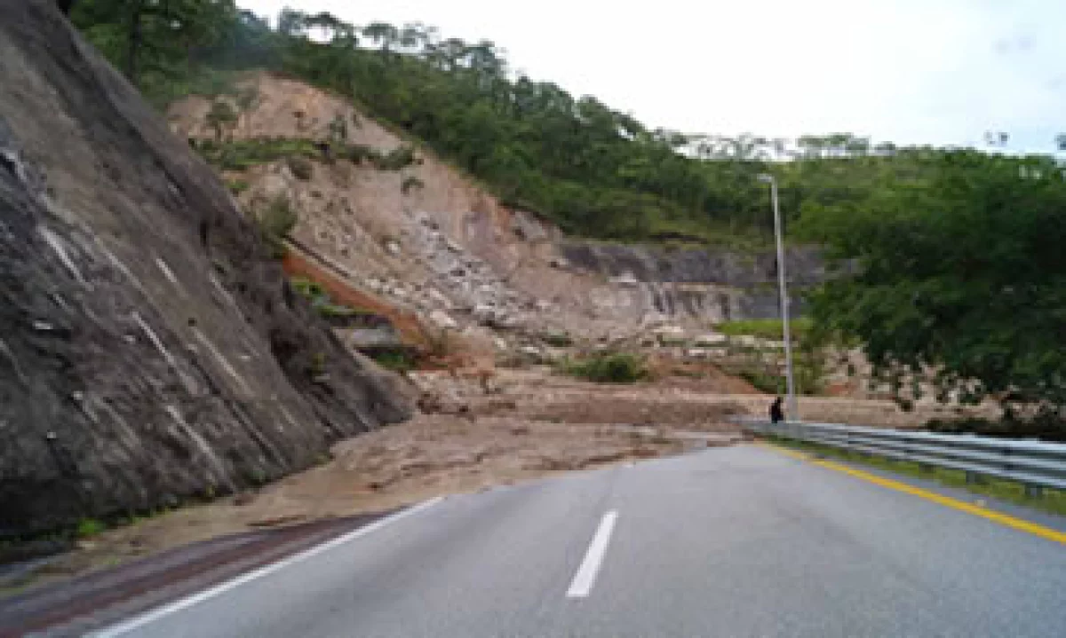 A partir de marzo la Autopista del Sol contará con cámaras de videovigilancia, dijo la SCT. (Foto: Foto tomada de Obras)