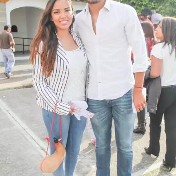 Estefanía González,Jesús Chávez
