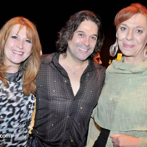 Bety Zepeda, Alberto Benitta y Fernanda Reyes