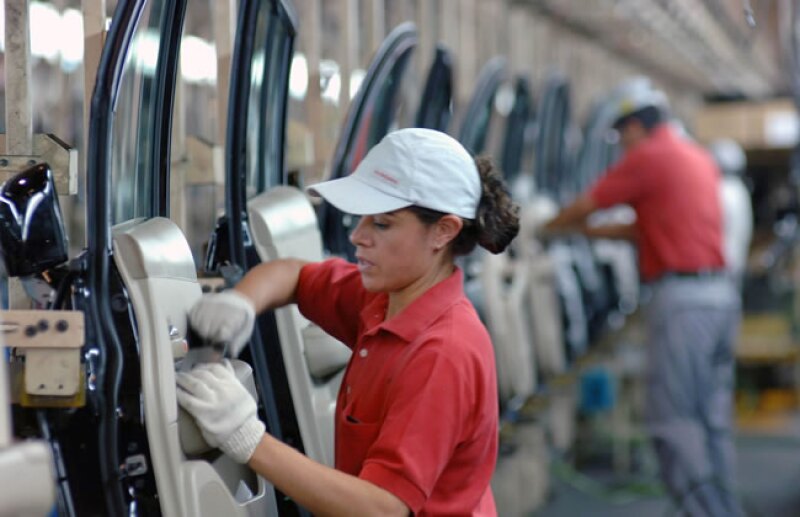 Este sector aprecia la destreza del g�nero femenino para el trabajo minucioso y repetitivo