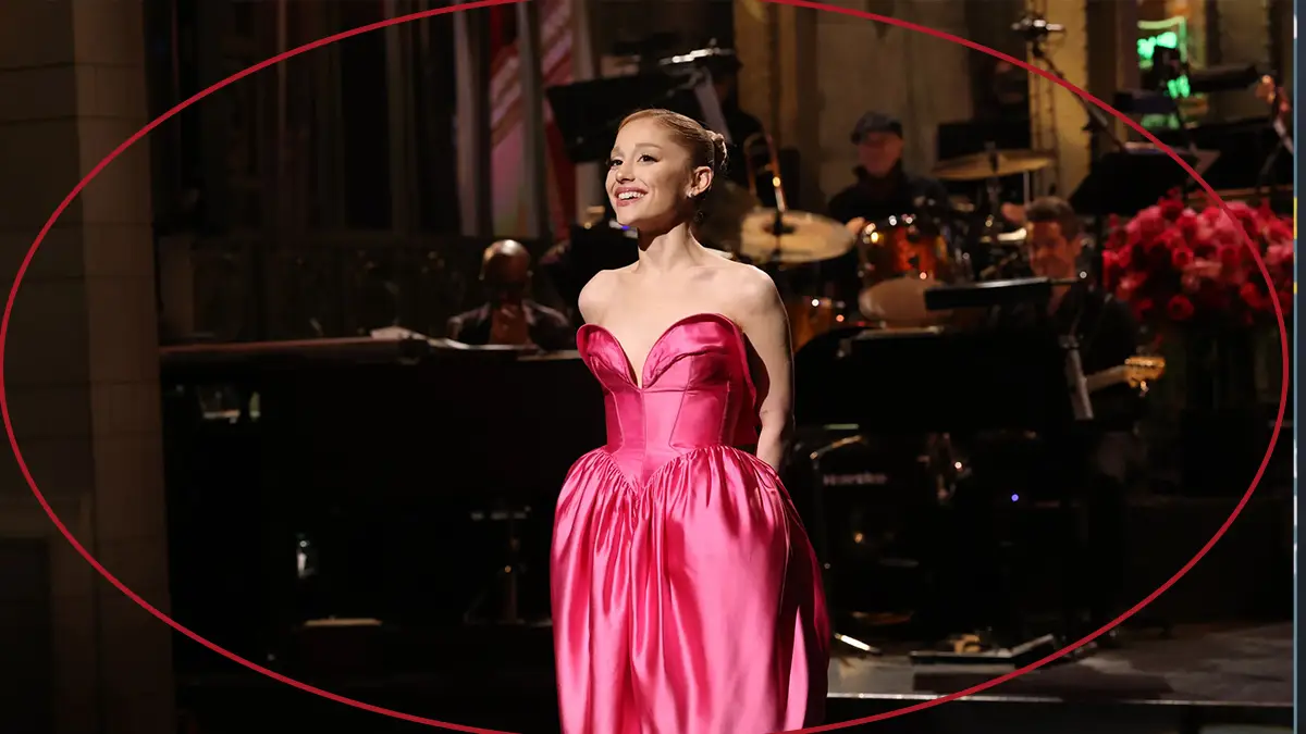Ariana Grande sketches saturday night live
