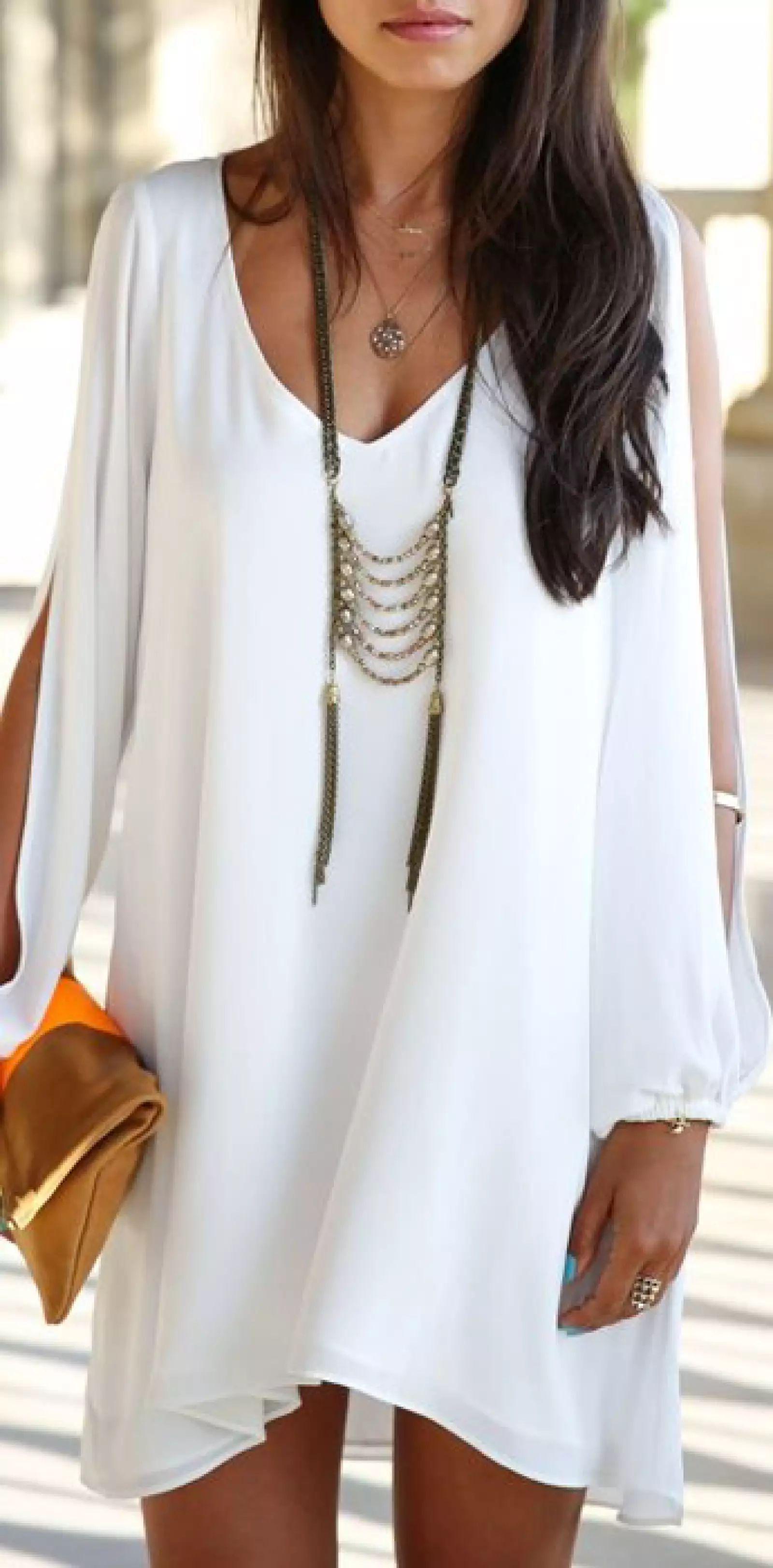 Un  blusón y un statement y ¡Listo!