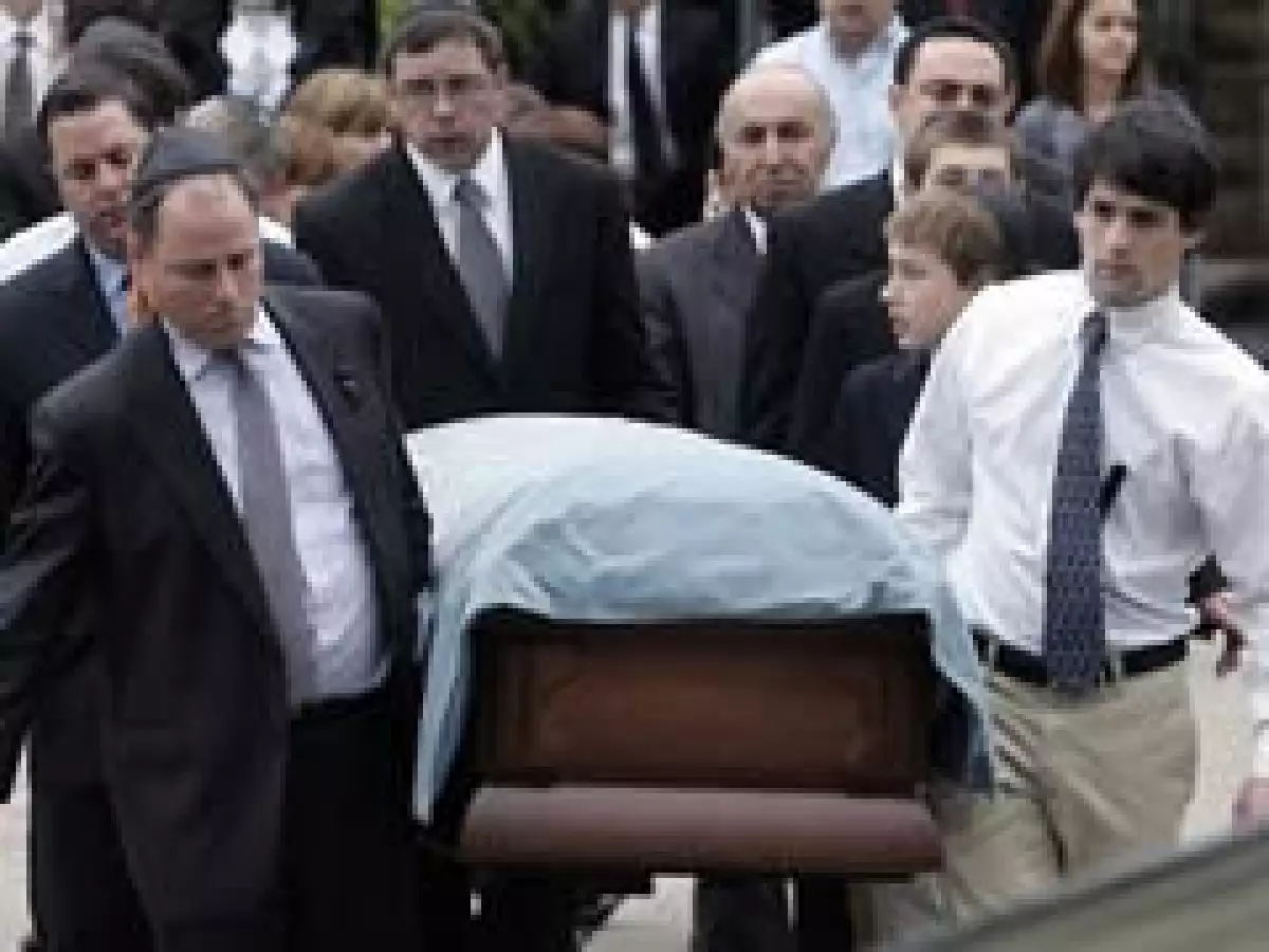 La gente busca economizar en el costo de los funerales. (Foto: AP)