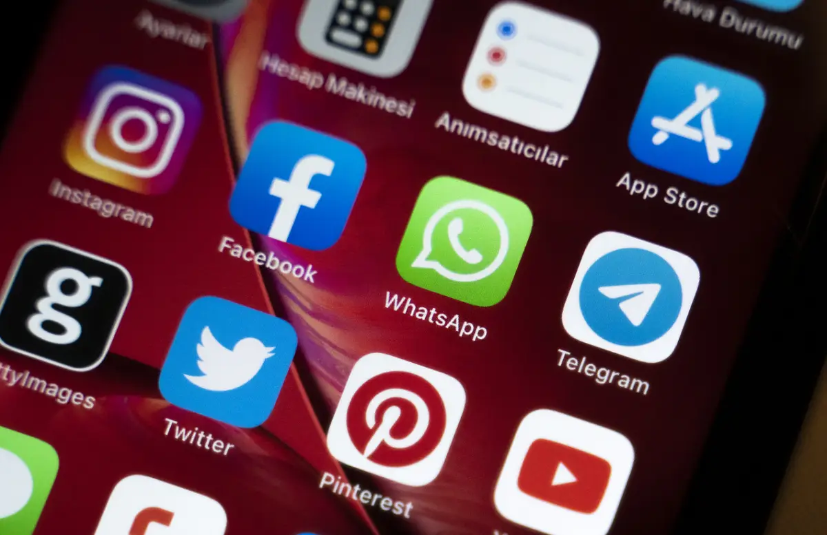 Falla WhatsApp: se cayó hoy al igual que Facebook e Instagram 