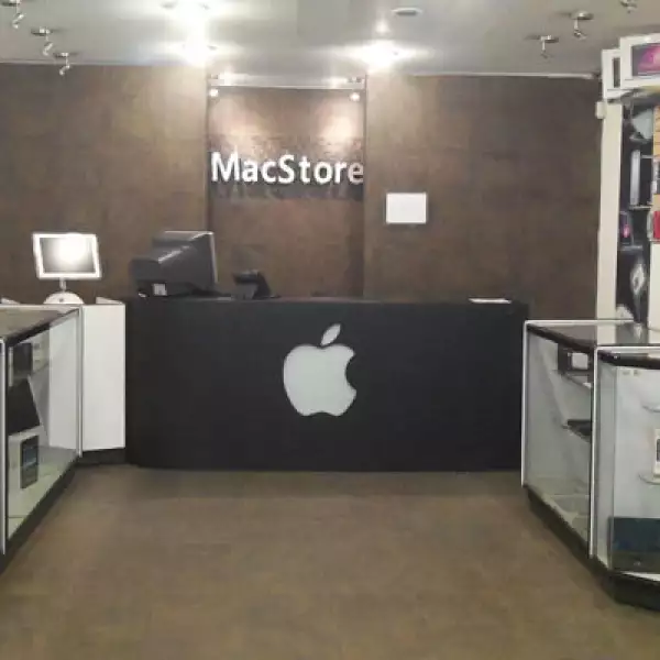 La ‘MacStore’ está ubicada en Plaza Madero, en el centro de la Ciudad de México.