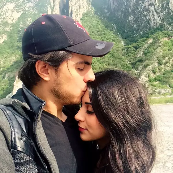 Viajar es una de sus actividades favoritas.