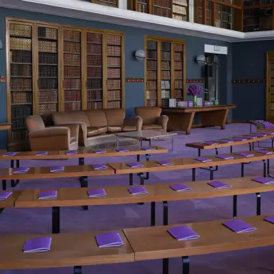 miu miu literary club