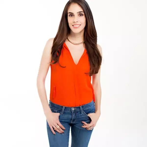 Comprobamos por qué Leonardo de Lozanne está tan enamorado de Sandra. Guapa, profesional y con un cuerpazo de envidia, ¿qué más puede pedir?