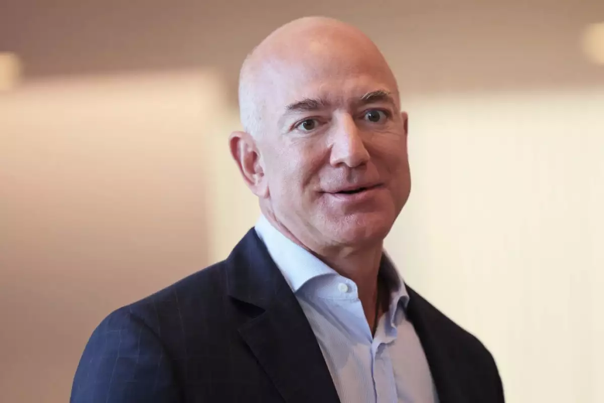 Jeff Bezos supera a Elon Musk como el hombre más rico del mundo