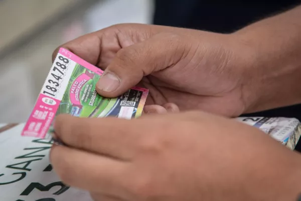 Boleto del sorteo de la Lotería Nacional del 15 de septiembre de 2021