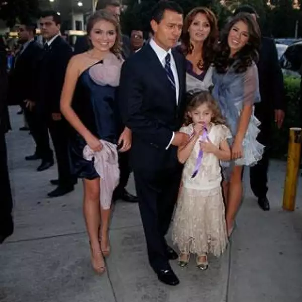 Sofía Castro,Regina Castro,Enrique Peña Nieto,Angélica Rivera,Paulina Peña