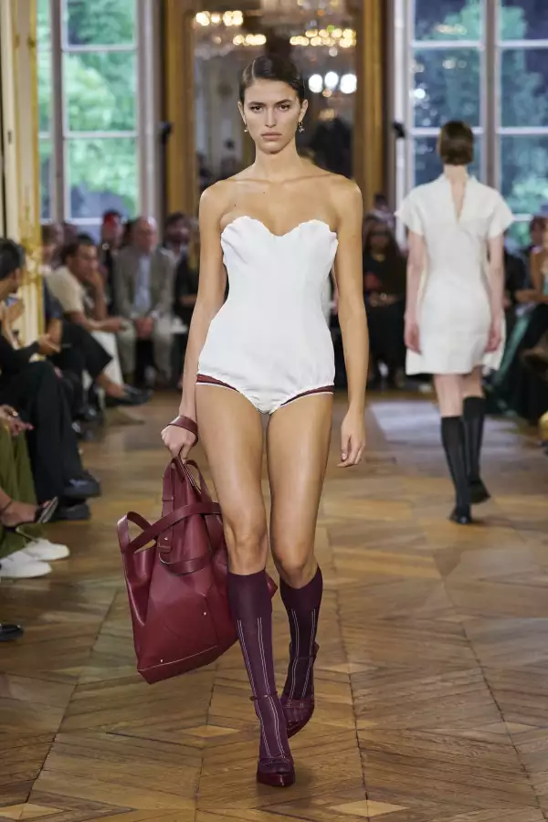 Victoria Beckham S24 016.jpg