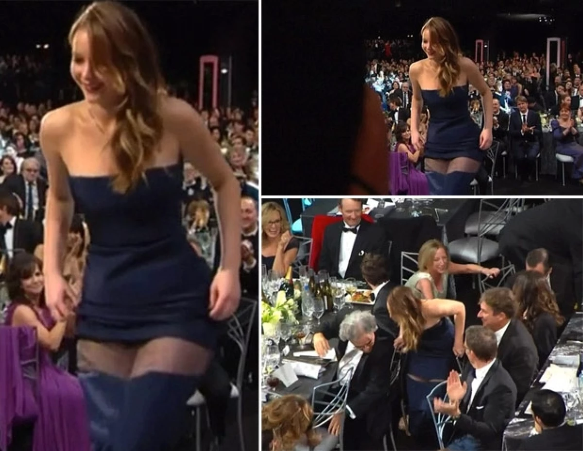 La actriz de 22 años sufrió un `wardrobe malfunction´ cuando iba a recoger su premio, el vestido Christian Dior que portaba se separó por un momento dejando sus muslos al descubierto.