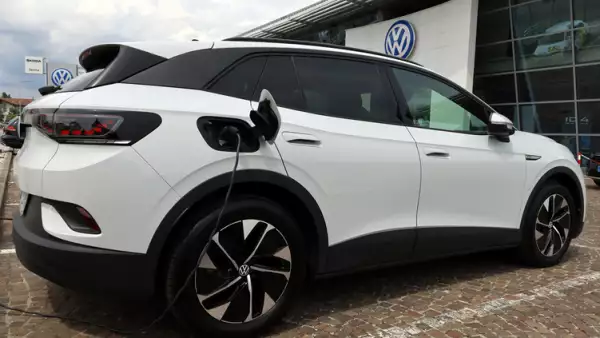Auto eléctrico Volkswagen modelo ID.4