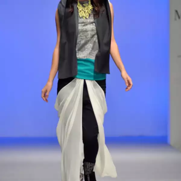 Pasarela Contempo