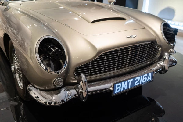 auto-james-bond-subasta