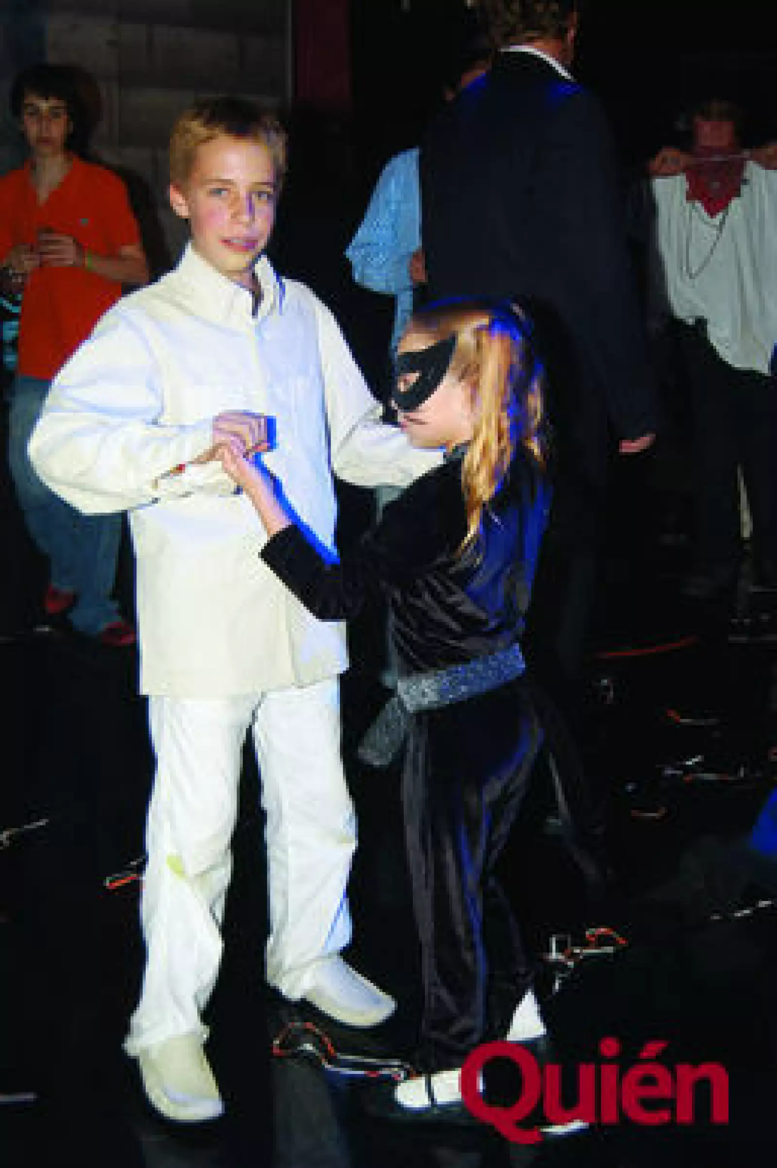 Daniel Sayarons, Daniella Linder