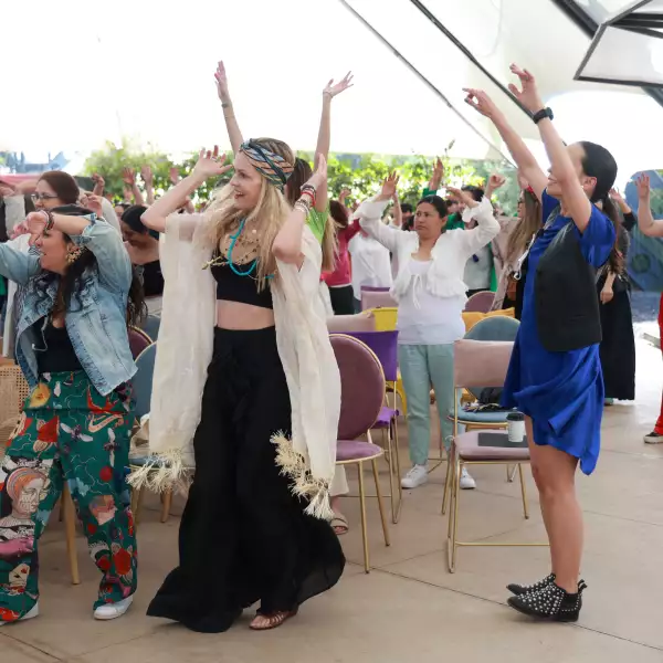 Ana Pérez Cristo , Ana Victoria García Álvarez y Úrsula Quij