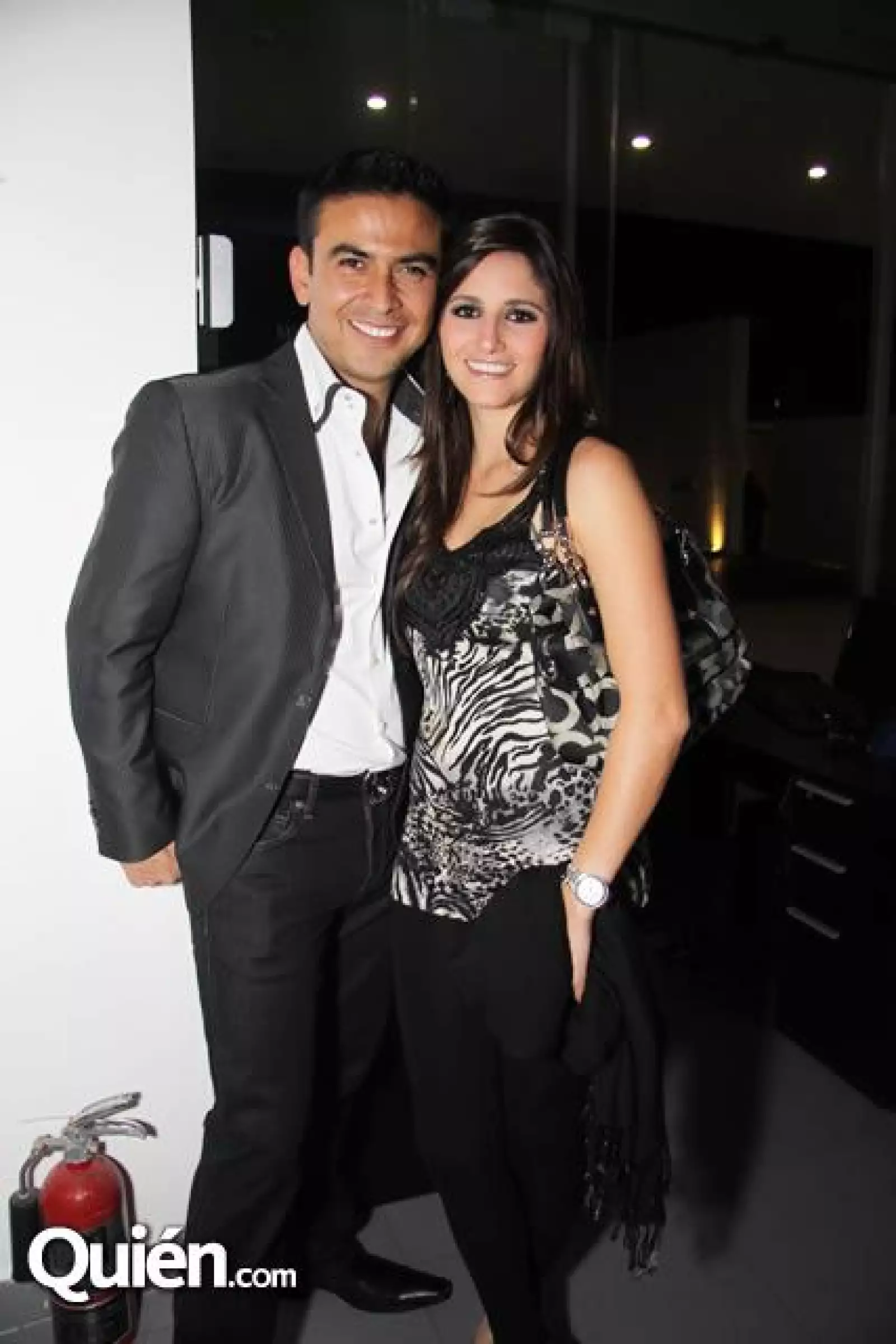 Samuel Sandoval,Laura Cazarez