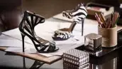 La famosa marca británica, adorada por las celebridades, estrenará una línea de accesorios a precios accesibles en noviembre de este año.