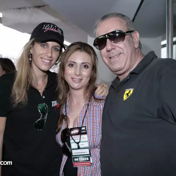 Dennise Waida,Laura García,Abraham Guaida