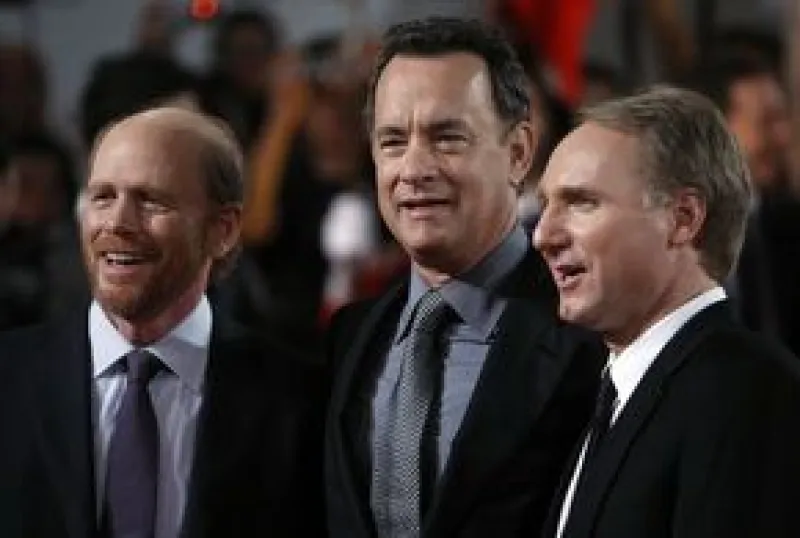 El actor Tom Hanks dice que esta cinta es mucho más ágil que `El Código Da Vinci´, que recaudó más de 750 millones de dólares en taquilla en todo el mundo.