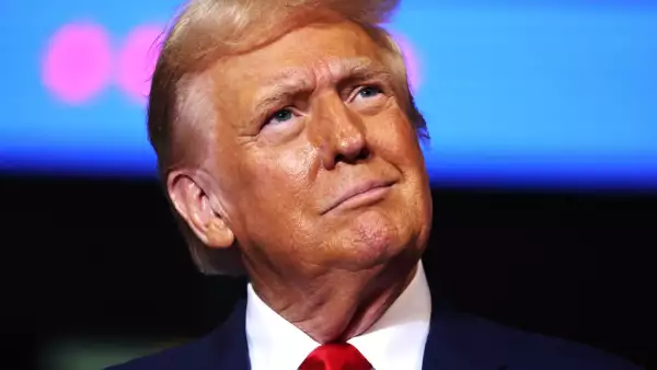 Trump se disgusta por déficit comercial con México, pero se profundizó con él