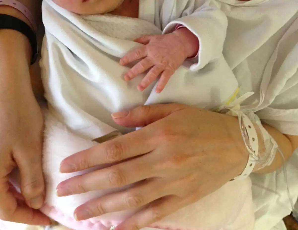 La primera foto de Miranda Creel Velasco, quien nació el 20 de febrero.