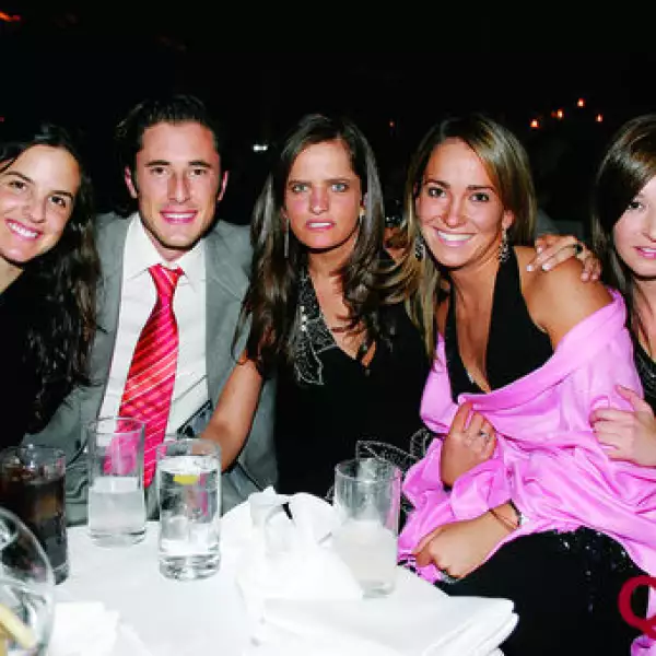 Ana Holsch, Santiago Cortina, Sandra Gómez, Linda Aguilar, Mariana Vidales