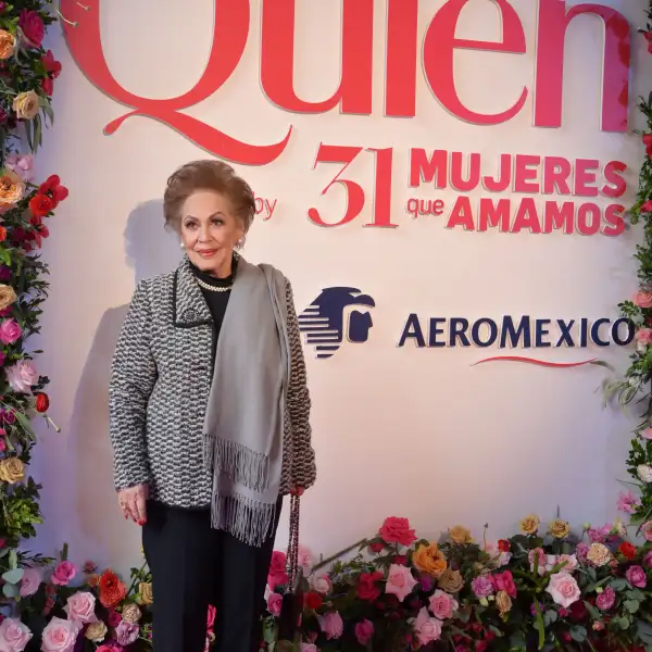 COCKTAIL31MUJERES121.JPG