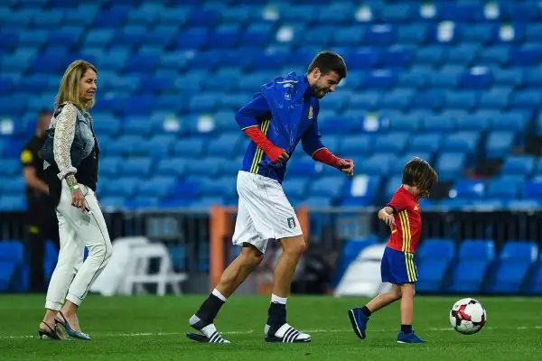 Quién es Montserrat Bernabeu mamá de Piqué y ex suegra de Shakira
