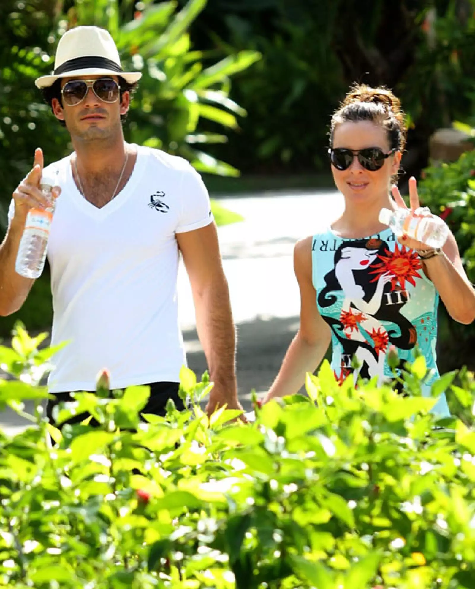 Sin embargo, comenzaron a surgir rumores que indicaban que el matrimonio de Kate y Aarón atravesaba por una fuerte crisis.