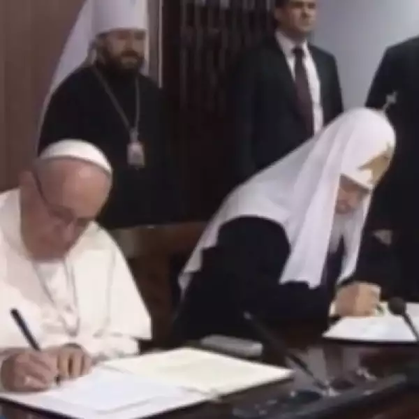 Francisco y Kirill acordaron que ambas iglesias trabajen conjuntamente para evitar el asesinato de cristianos. 