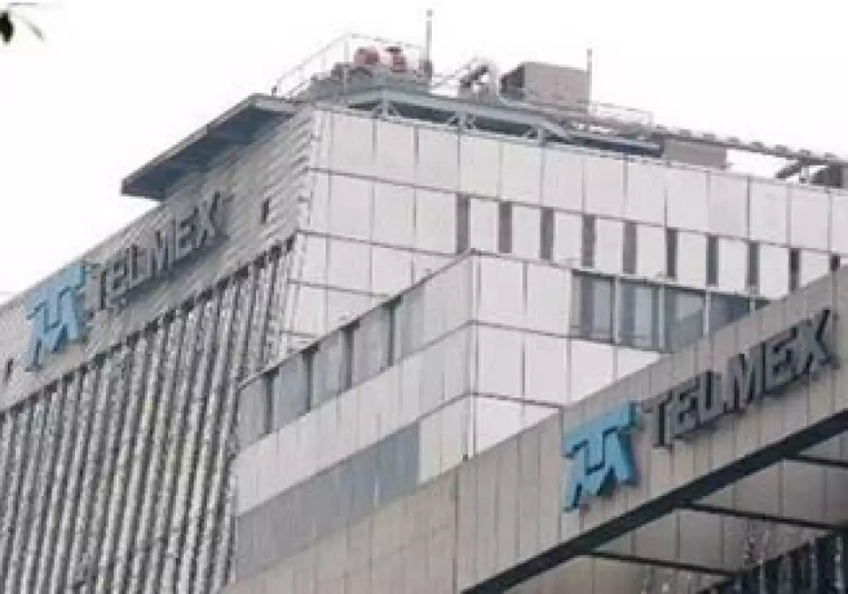Slim aclaró que la toma de control de Telmex y Telint por América Móvil no generará una integración de servicios. (Foto: Reuters)