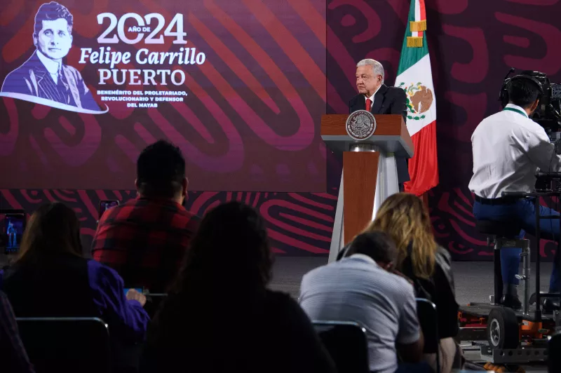 AMLO bajará las mañaneras, solo estarán en Youtube 24 horas