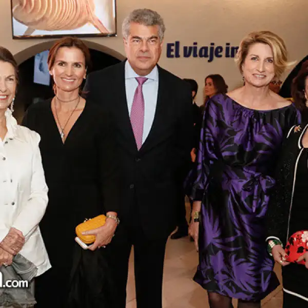 Marie Thérèse Arango, Carmen y Mauricio Amodio, Lolita Beistegui y Adriana Salinas