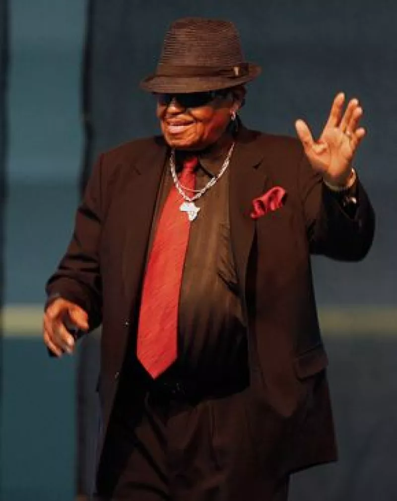 El pueblo de Gary, en Indiana, donde Michael Jackson creció le dio una gran despedida al Rey del Pop el viernes con una celebración de su vida y de su música.