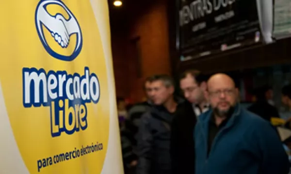 Los países que mostraron un crecimiento en monedas locales fueron Argentina y Venezuela. (Foto: Tomada de Facebook.com/MercadoLibre)