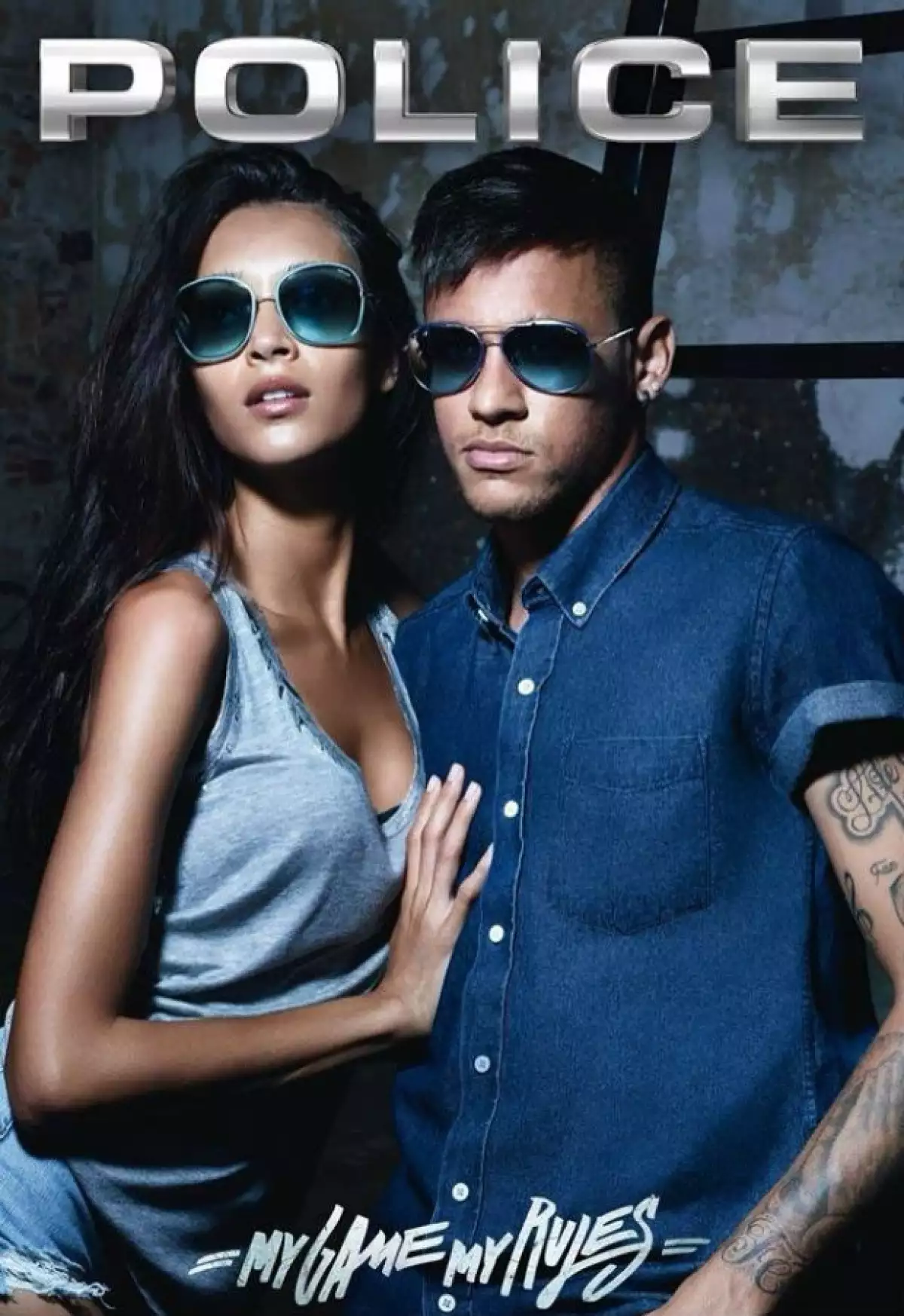 El futbolista brasileño repite como la imagen de la marca de lentes, pero esta vez está muy bien acompañado por Daniela de Jesús Cosío, logrando una sexy combinación.