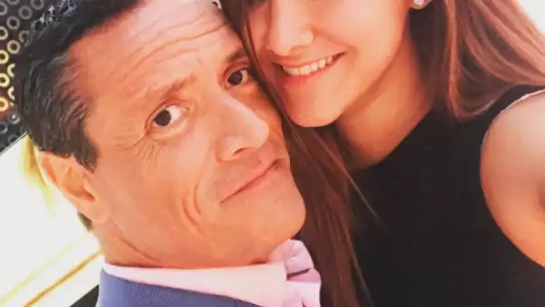 Sherlyn, Francisco Zea