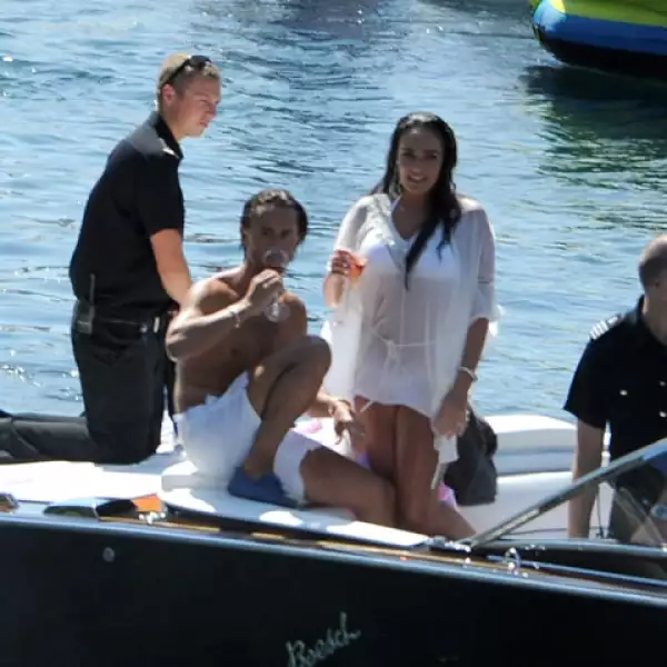 De acuerdo con El País, Sara Ferguson y sus hijas Beatriz y Eugenia de York cancelaron su asistencia por la deteriorada salud de su abuelo el príncipe Felipe.