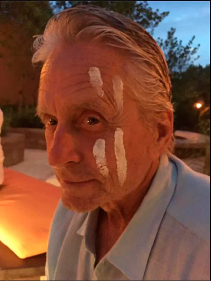 Tras su viaje a nuestro país, el actor desmintió la versión de que haya recaído y dijo que, según reportes médicos, está cien por ciento libre de la enfermedad.